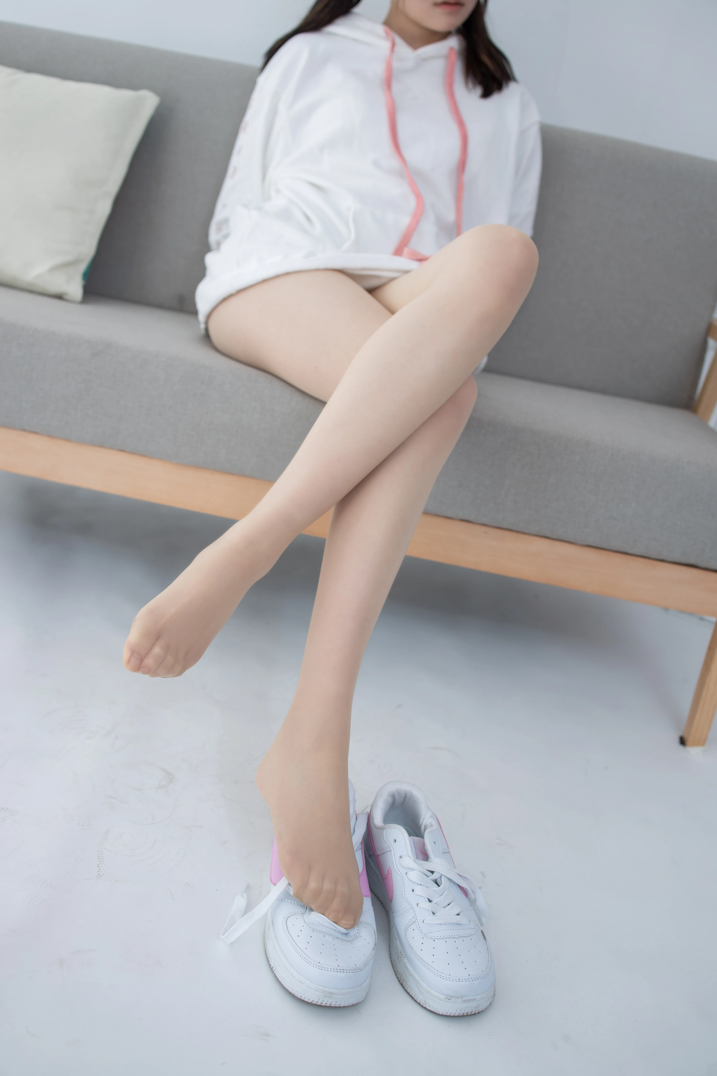 森萝财团 JKFUN-百元系列2-1 [27P 1V]插图4